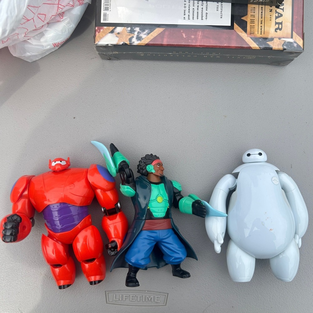 Disney Big Hero 6 Action Figure Lot Baymax Red Armor Wasabi Bandai 2014